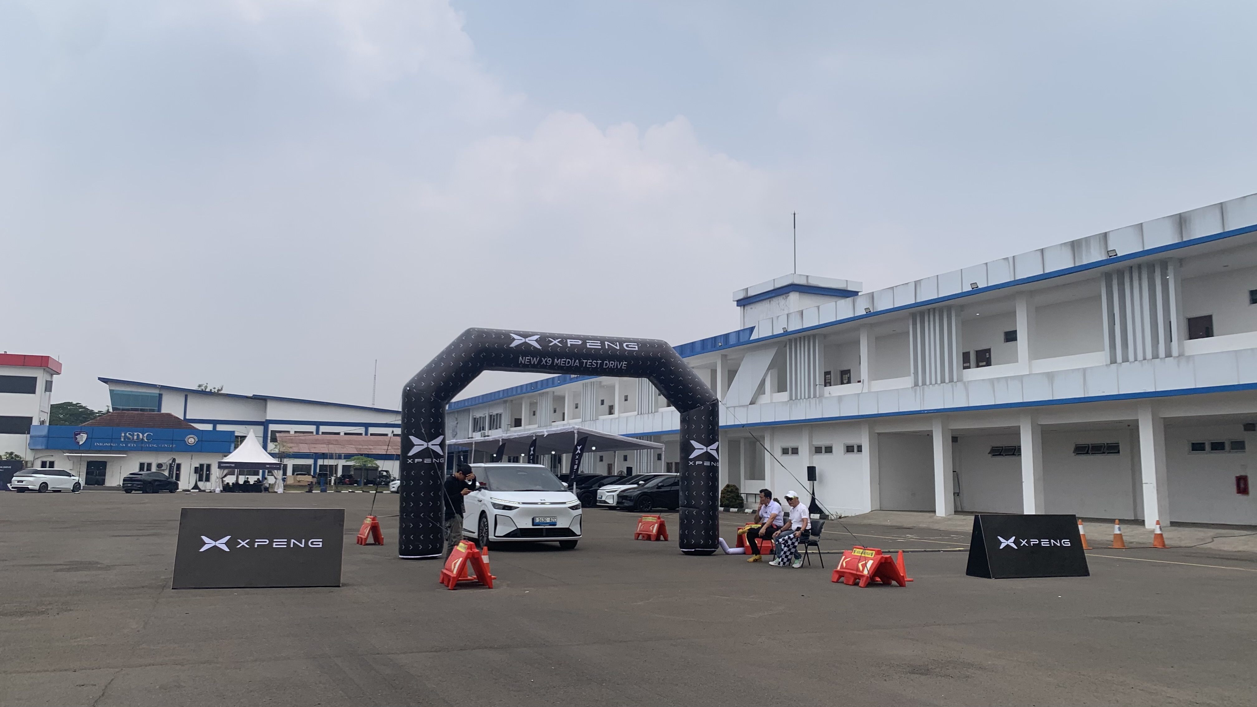 Merasakan Langsung "Ruang Bergerak" Premium ala XPENG New X9