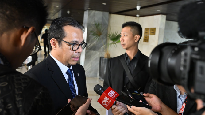 Aturan AI di Indonesia Tak Akan Seragam, Wamen Nezar Beberkan Alasannya