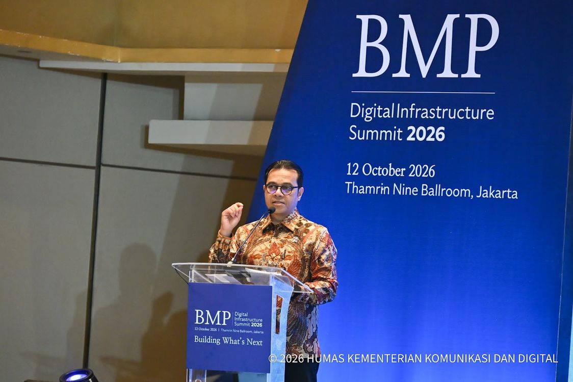 Daya Komputasi Raksasa Bisa Sia-Sia, Wamenkomdigi Soroti Listrik dan Adopsi AI
